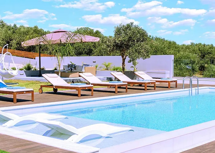 度假居 Stavento Luxus Privater Pool By Interhome *